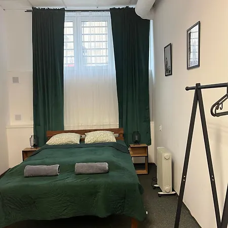 TomTom Hostel-3